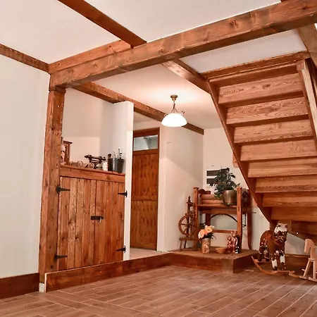 Wilcza Gajowka Фермерский дом *