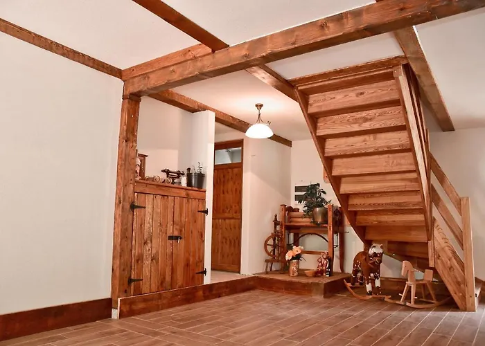 Wilcza Gajowka Farma *